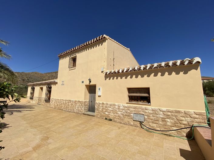 Image No.53-6 Bed Property for sale