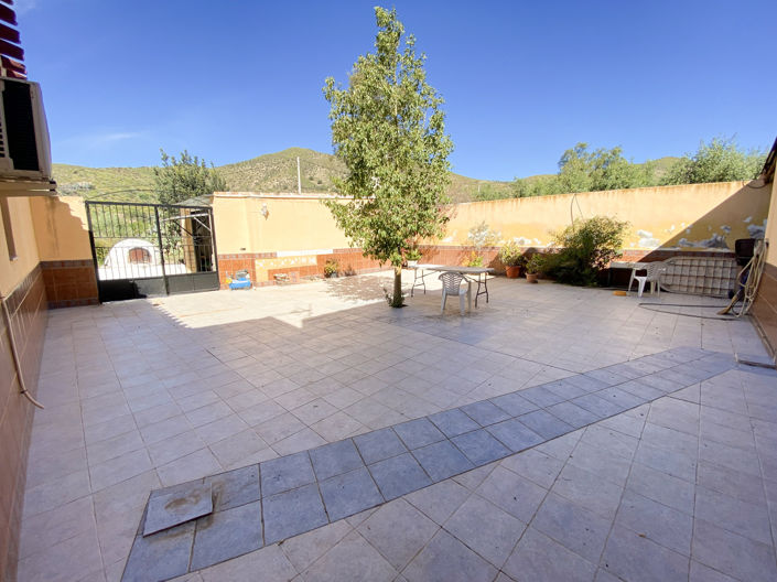 Image No.54-6 Bed Property for sale