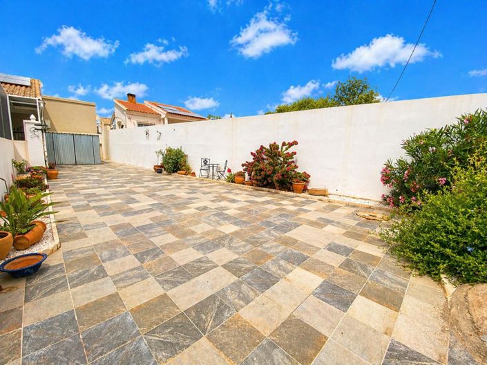 Image No.35-2 Bed Villa for sale