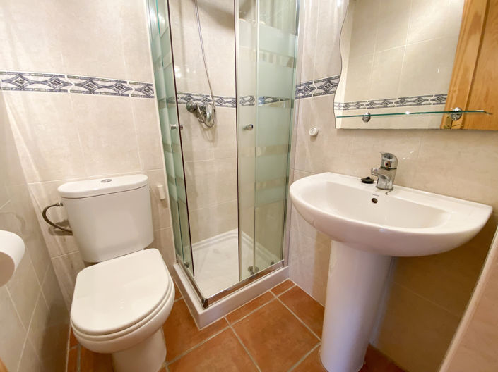 Image No.25-2 Bed Apartment for sale