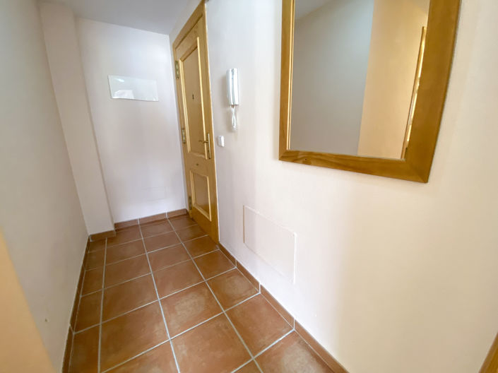 Image No.27-2 Bed Apartment for sale