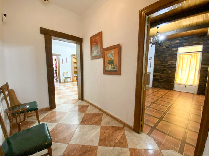 Image No.23-4 Bed Property for sale