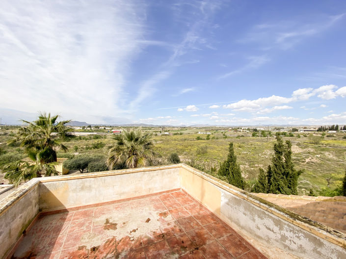 Image No.39-4 Bed Property for sale