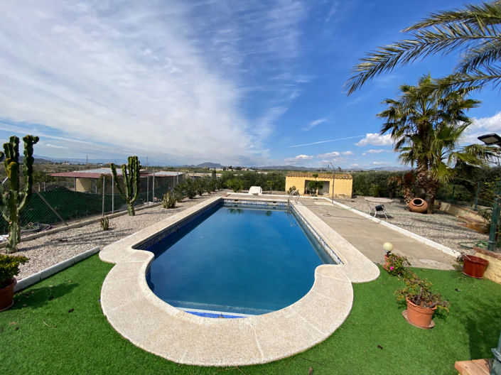 Image No.41-4 Bed Property for sale