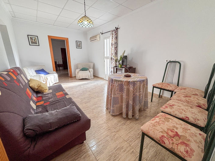 Image No.12-3 Bed Property for sale