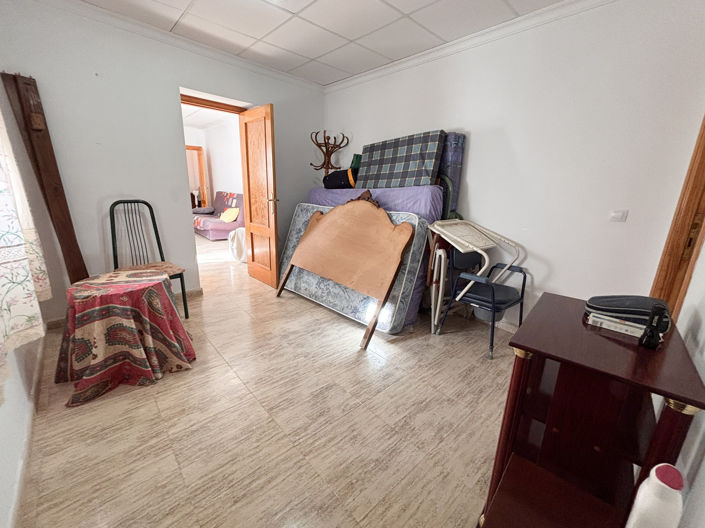 Image No.20-3 Bed Property for sale