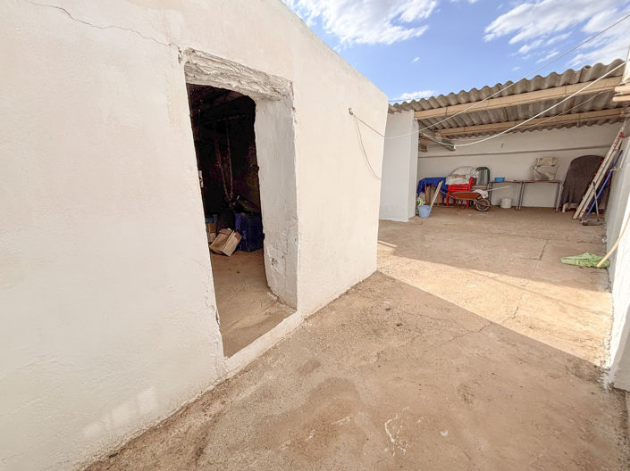 Image No.22-3 Bed Property for sale