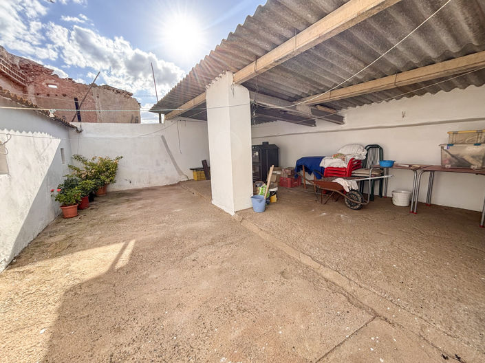 Image No.23-3 Bed Property for sale