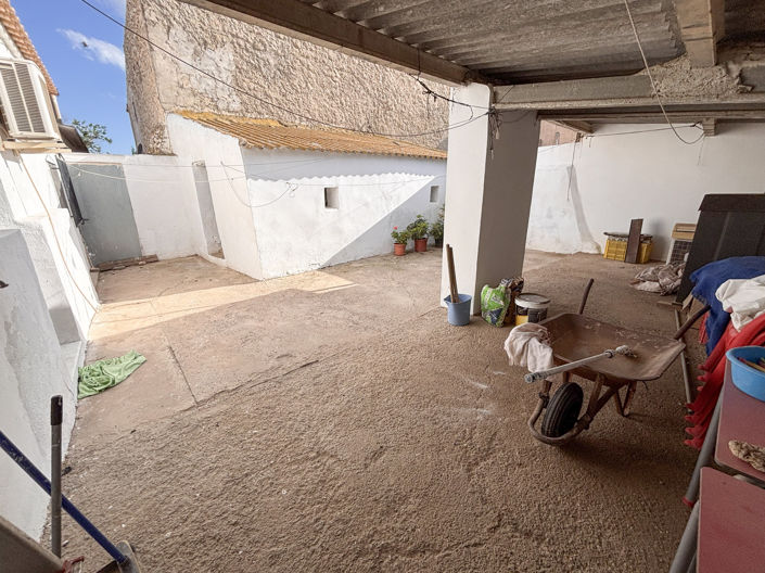 Image No.25-3 Bed Property for sale