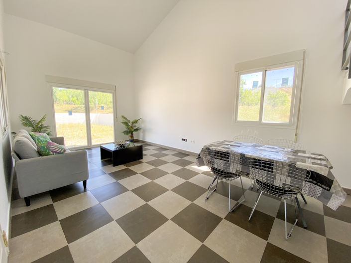 Image No.5-3 Bed Villa for sale
