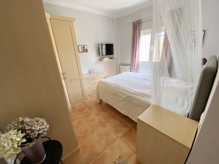 Image No.17-2 Bed Villa for sale