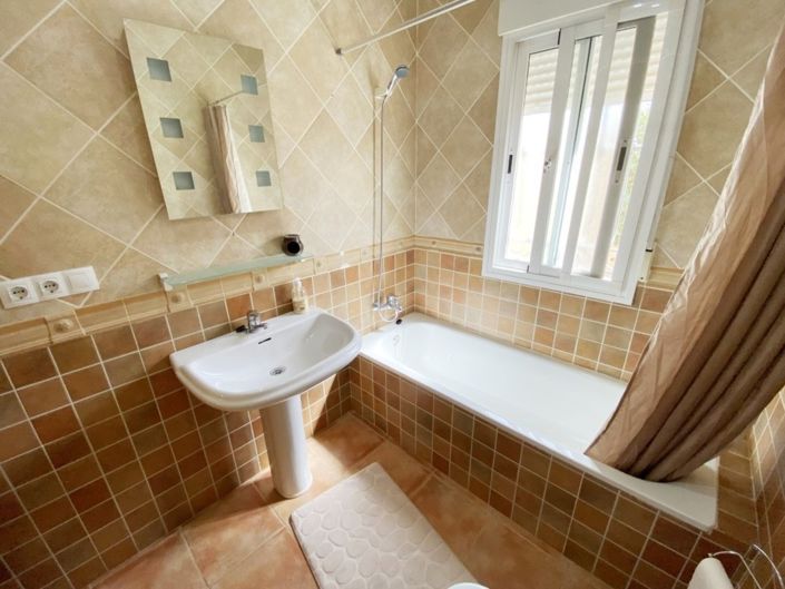 Image No.21-2 Bed Villa for sale