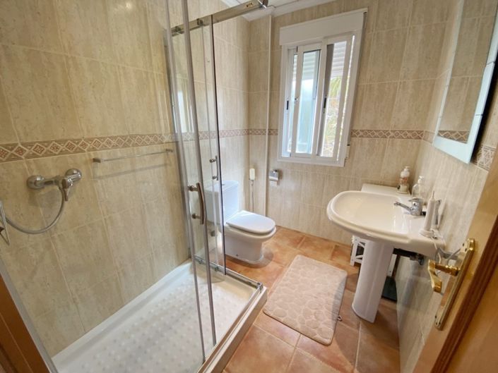 Image No.25-2 Bed Villa for sale