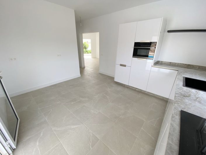 Image No.13-4 Bed Villa for sale