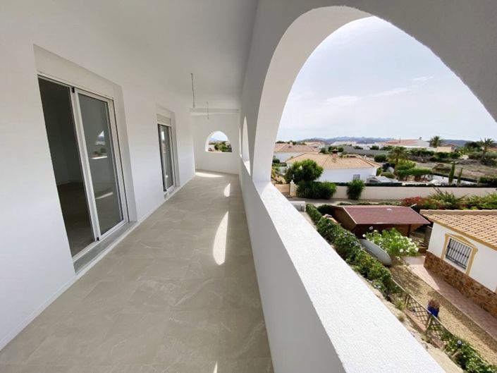 Image No.32-4 Bed Villa for sale