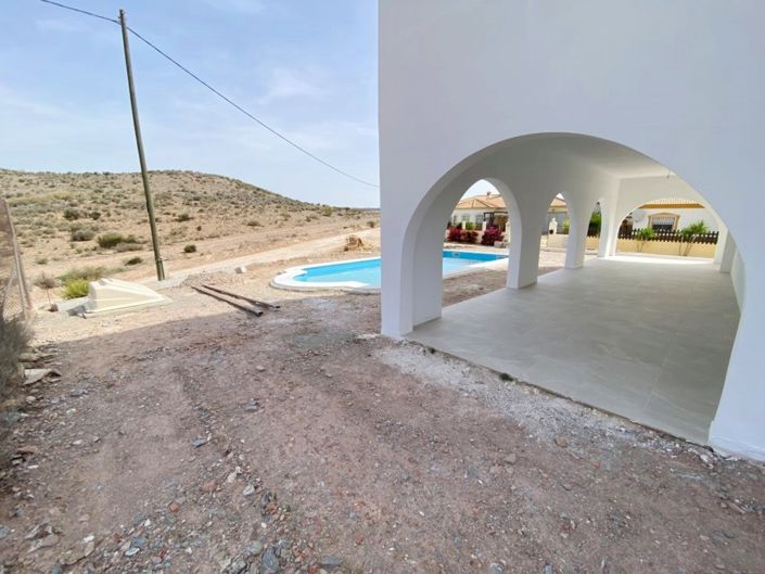 Image No.5-4 Bed Villa for sale