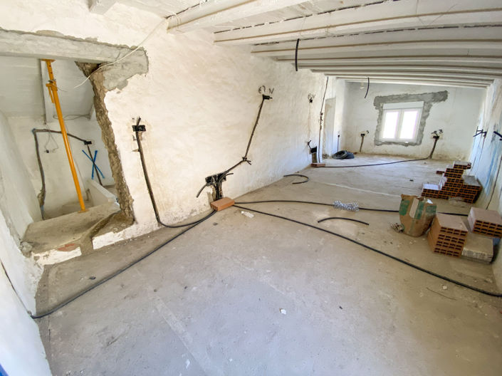 Image No.24-3 Bed Property for sale