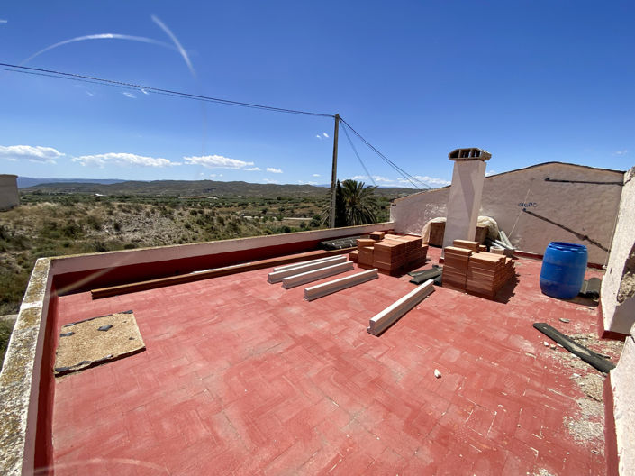 Image No.27-3 Bed Property for sale