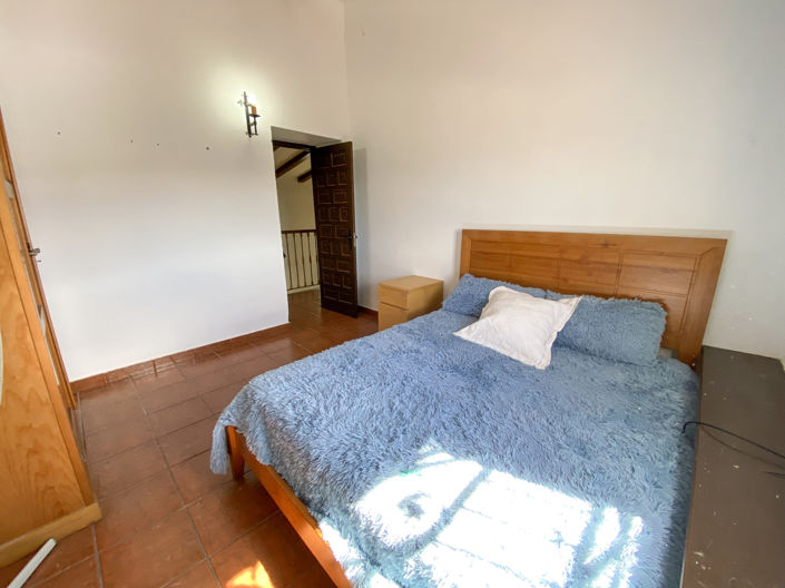 Image No.31-5 Bed Property for sale