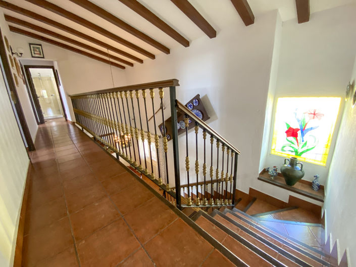 Image No.36-5 Bed Property for sale