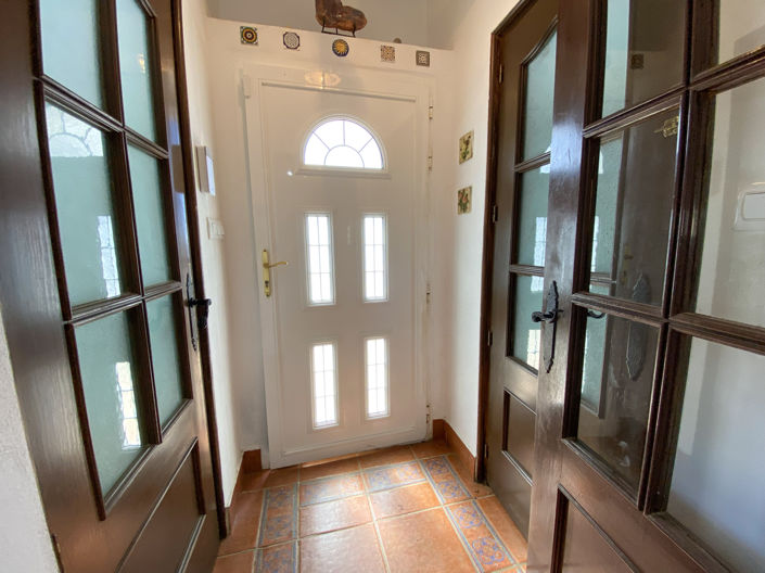 Image No.46-5 Bed Property for sale