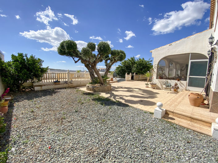 Image No.56-5 Bed Property for sale