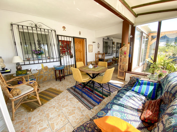 Image No.10-3 Bed Villa for sale