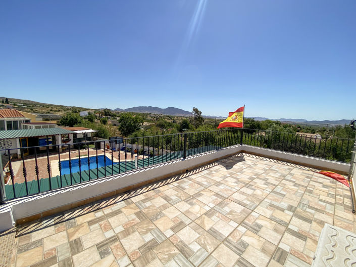 Image No.3-3 Bed Villa for sale