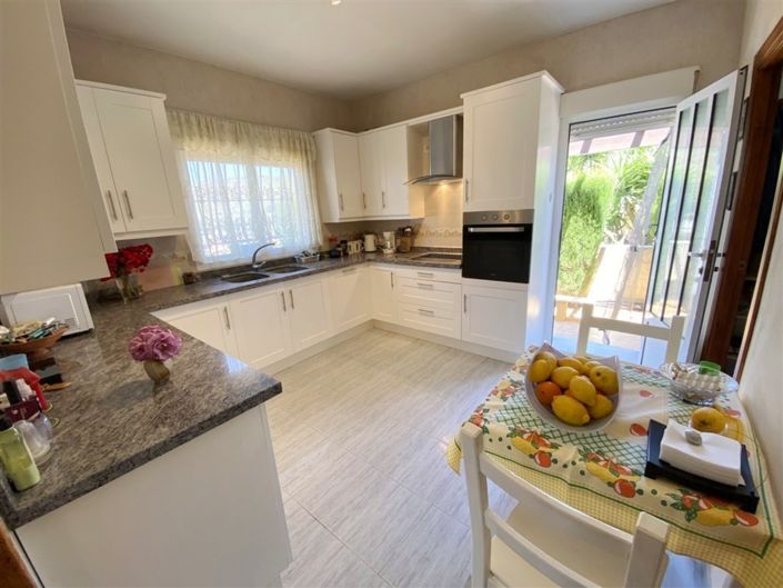 Image No.15-4 Bed Villa for sale