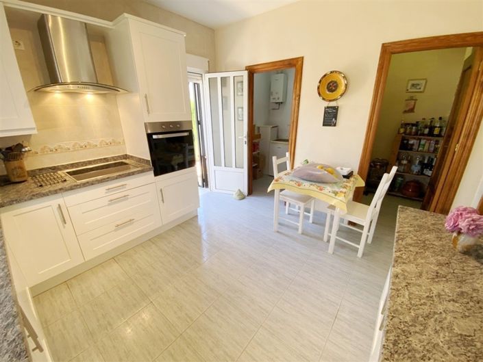 Image No.16-4 Bed Villa for sale