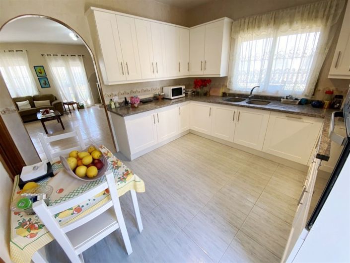 Image No.18-4 Bed Villa for sale