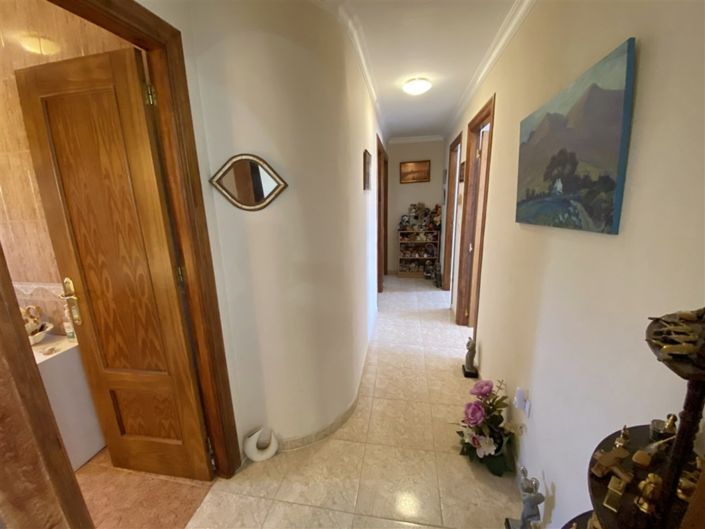 Image No.19-4 Bed Villa for sale