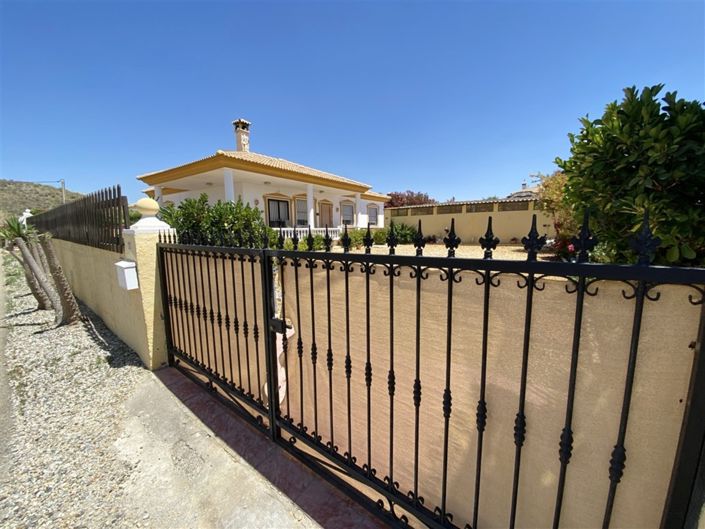 Image No.51-4 Bed Villa for sale