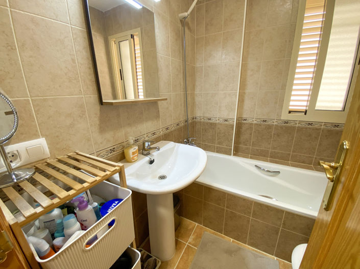 Image No.18-2 Bed Apartment for sale