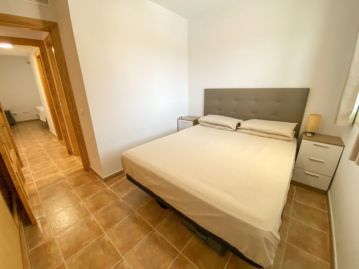 Image No.20-2 Bed Apartment for sale