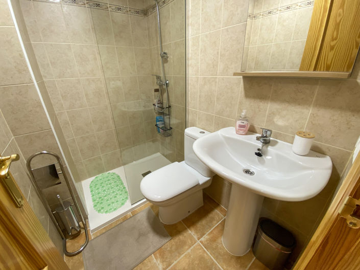 Image No.23-2 Bed Apartment for sale