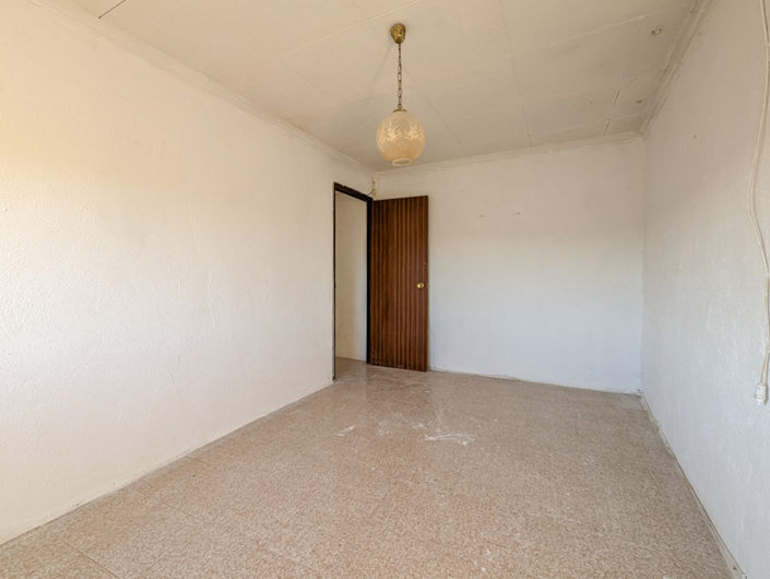Image No.27-4 Bed Property for sale