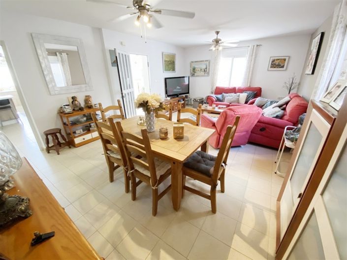 Image No.10-4 Bed Property for sale