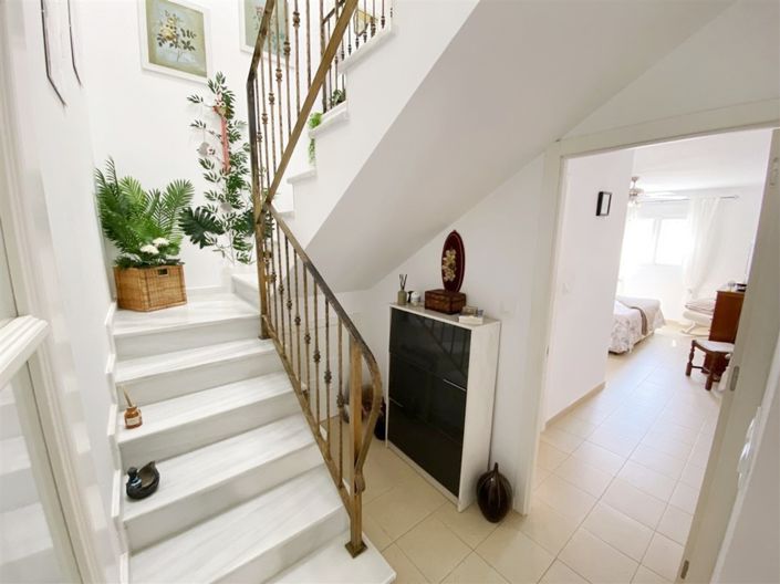 Image No.21-4 Bed Property for sale