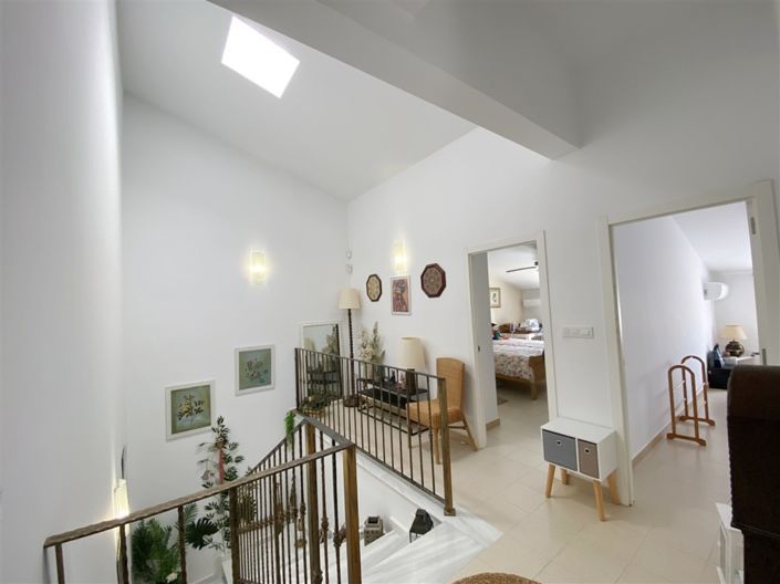 Image No.31-4 Bed Property for sale