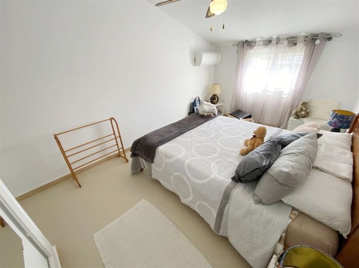 Image No.40-4 Bed Property for sale