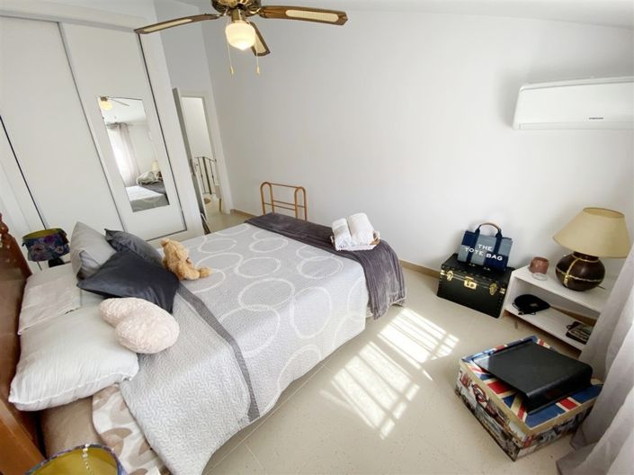 Image No.42-4 Bed Property for sale