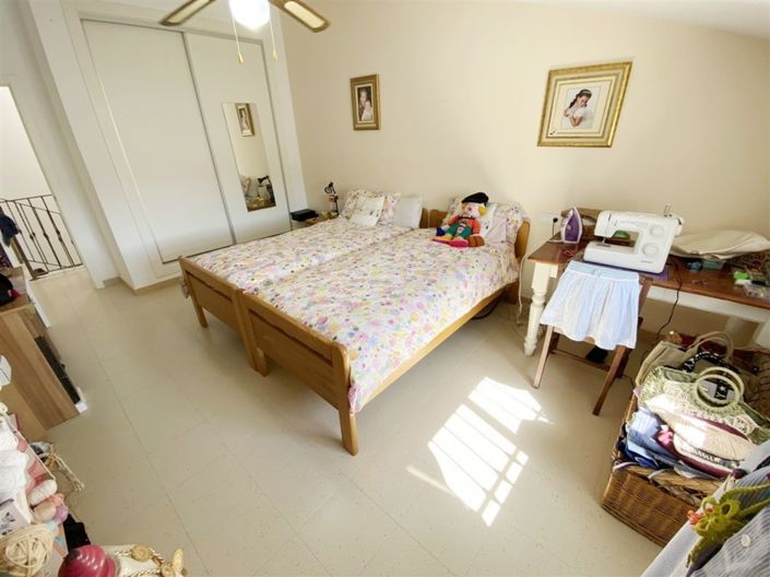 Image No.46-4 Bed Property for sale