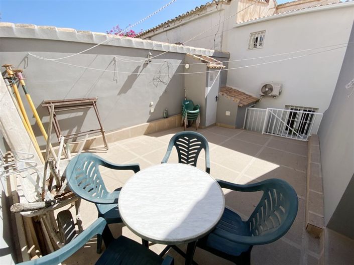 Image No.56-4 Bed Property for sale