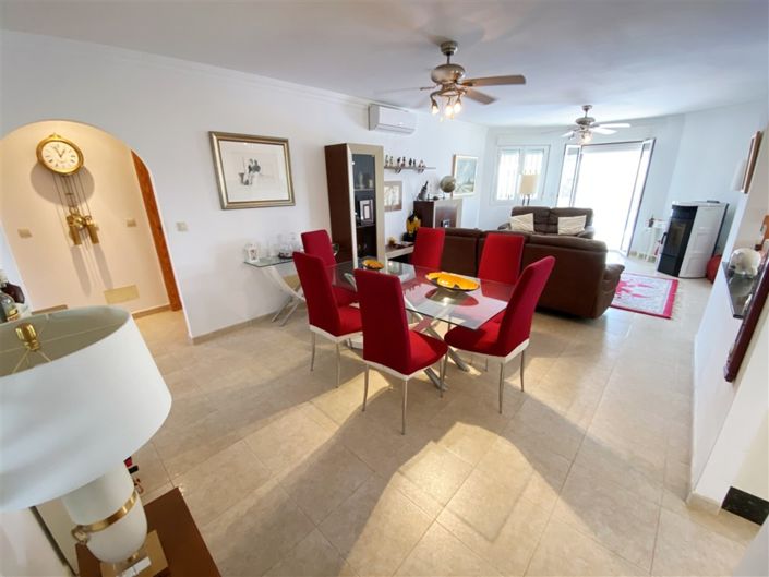 Image No.11-3 Bed Villa for sale