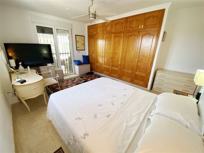 Image No.35-3 Bed Villa for sale