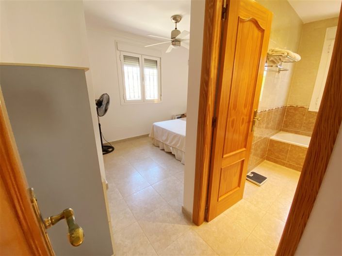 Image No.38-3 Bed Villa for sale