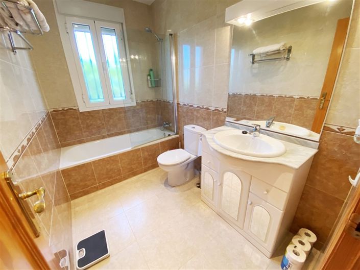Image No.43-3 Bed Villa for sale