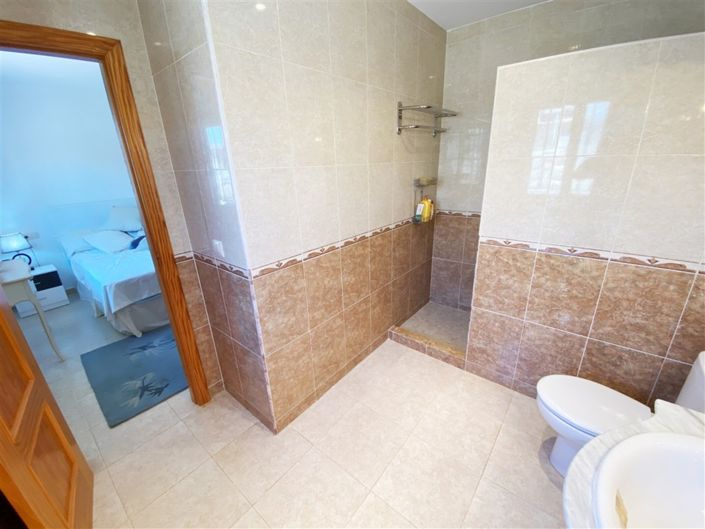 Image No.50-3 Bed Villa for sale