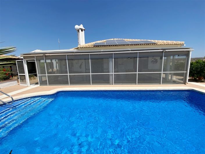 Image No.58-3 Bed Villa for sale